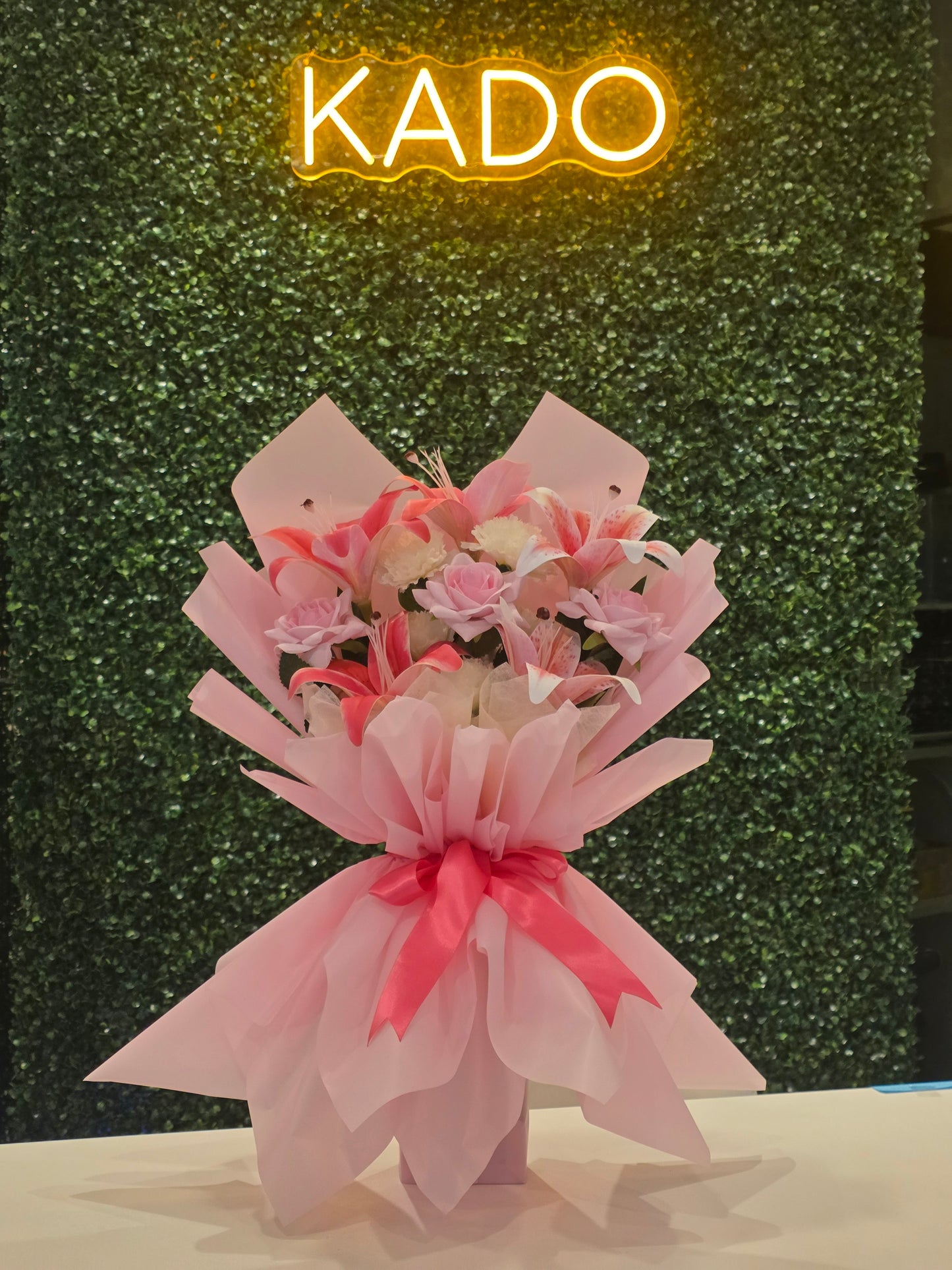 Medium Stand Lily Pink